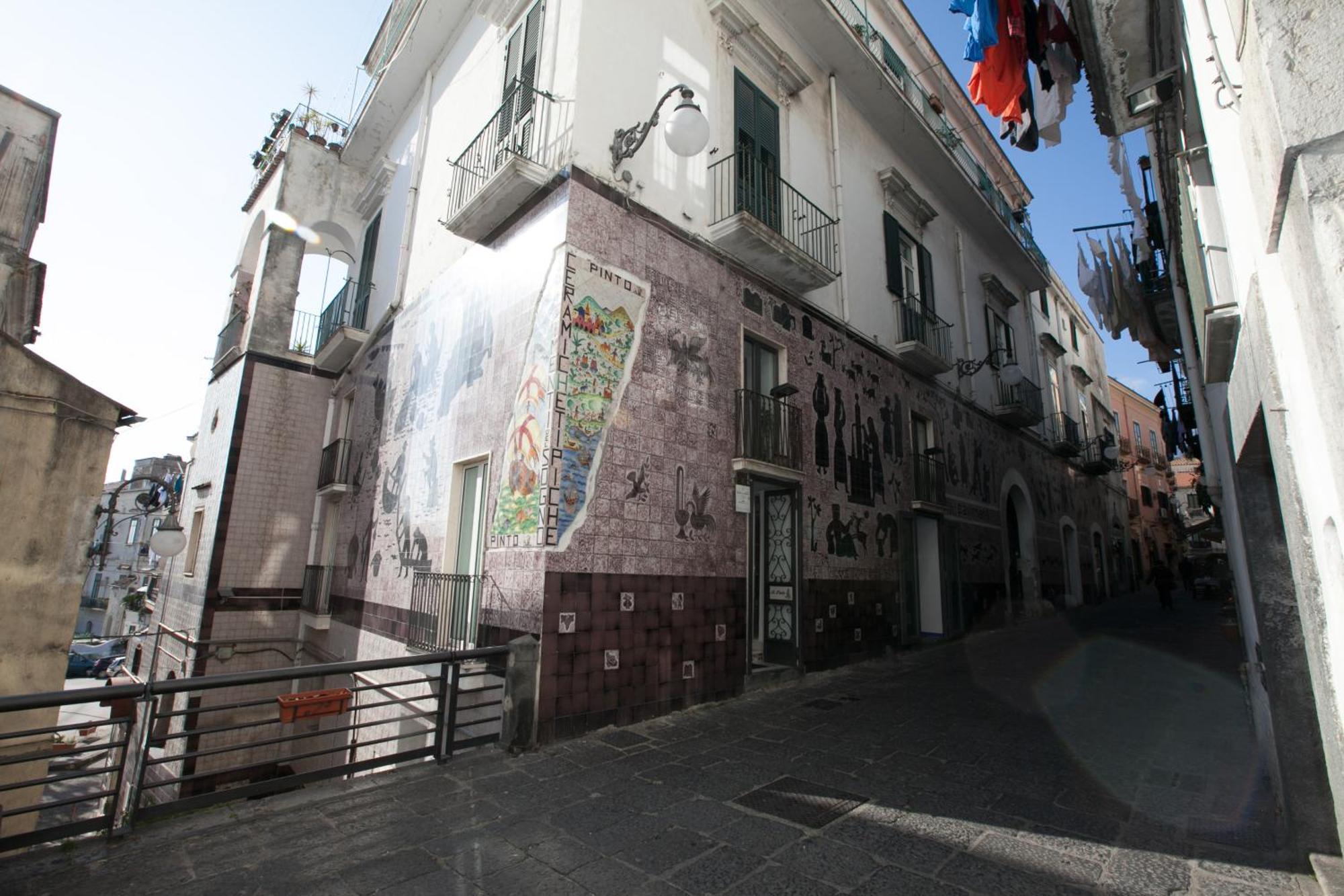 B&B Palazzo Pinto Vietri Buitenkant foto