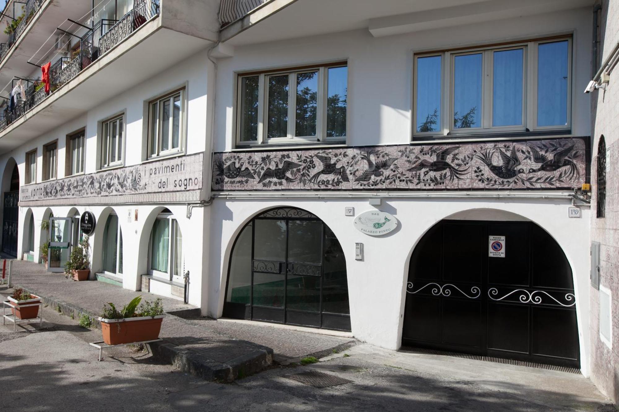 B&B Palazzo Pinto Vietri Buitenkant foto