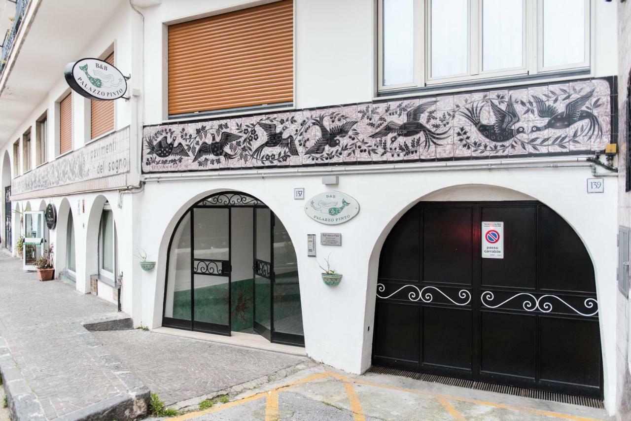 B&B Palazzo Pinto Vietri Buitenkant foto